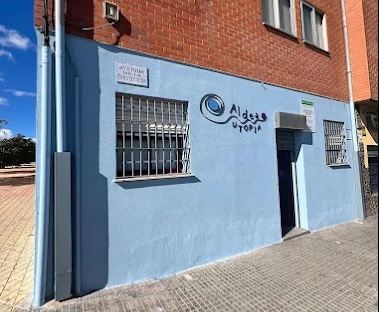 Reparto de alimentos a Aldea Utopía